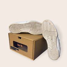 Load image into Gallery viewer, Women’s Reebok Classic Workout trainers - UK 5.5