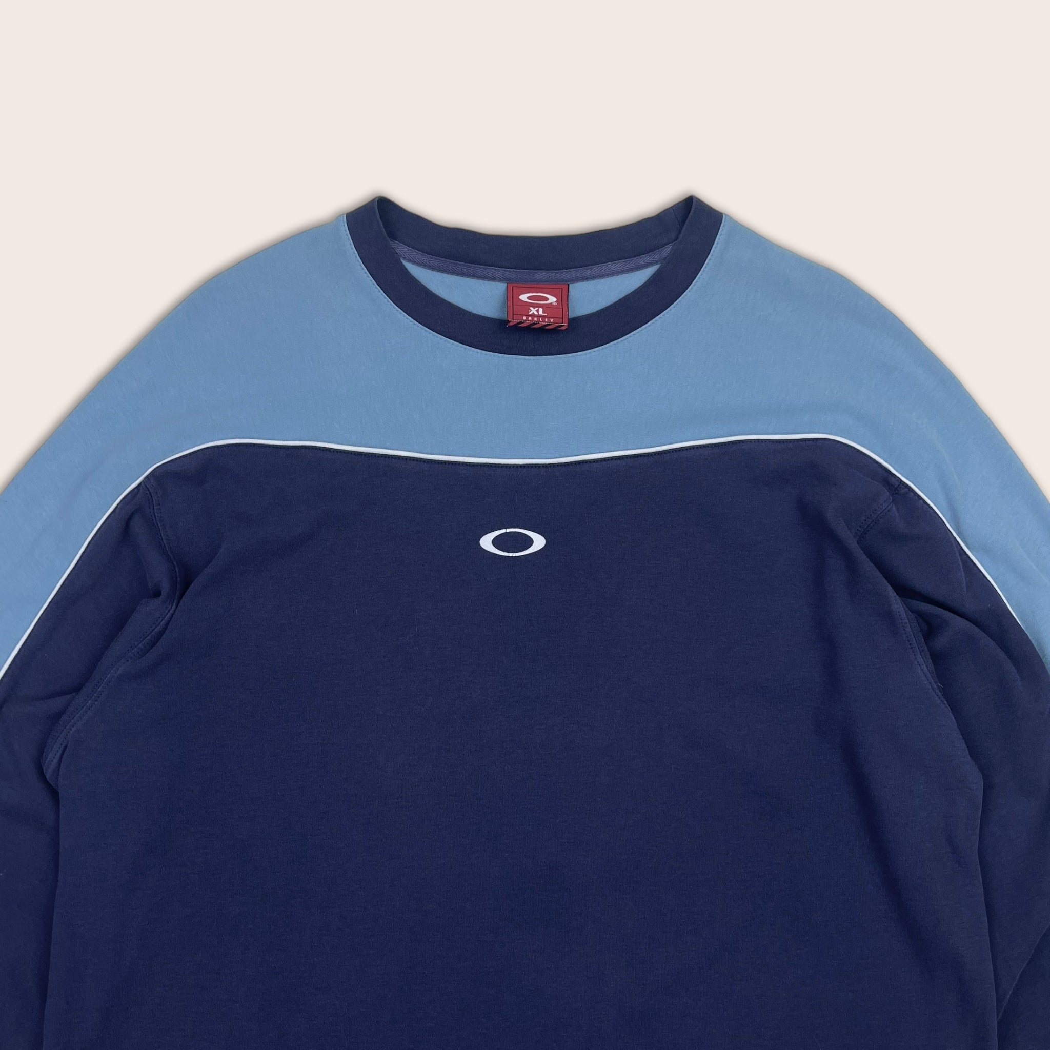 Oakley Two Tone Centre Logo Graphic Long Sleeve T-Shirt - XL/XXL 