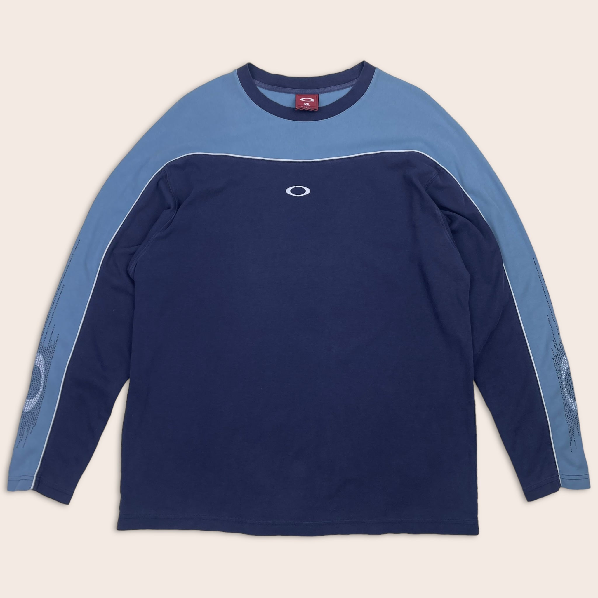 Oakley Two Tone Centre Logo Graphic Long Sleeve T-Shirt - XL/XXL
