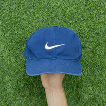 Load image into Gallery viewer, 1997 Nike Swoosh Embroidered Navy Two Tone 6-Panel Snapback Cap - One Size
