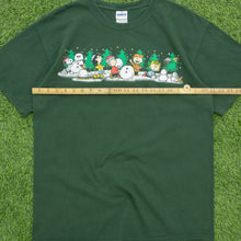 Load image into Gallery viewer, Snoopy Charlie Brown Woodstock &amp; Friends Snow Scene Christmas Peanuts by Schulz Graphic Gildan Green T-Shirt - L
