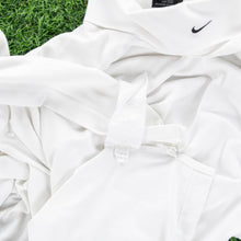 Load image into Gallery viewer, (2007) Nike Golf FitDry Small Swoosh Embroidered Turtleneck White Long Sleeve T-Shirt - L
