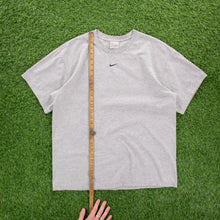 Load image into Gallery viewer, (2000) Nike Small Centre Swoosh Embroidered Grey Short Sleeve T-Shirt - L
