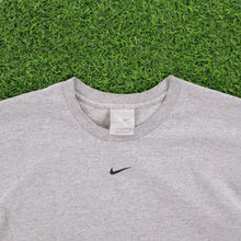 Load image into Gallery viewer, (2000) Nike Small Centre Swoosh Embroidered Grey Short Sleeve T-Shirt - L
