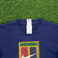 Load image into Gallery viewer, (1998) Women’s Nike Tennis Court Motion Graphic T-Shirt - M (10-12)
