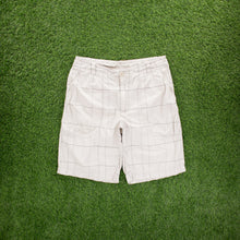 Load image into Gallery viewer, (2010) Nike Athletic Dept Small Swoosh Embroidered Pocket Logo Checked Beige Shorts - L (32/34”)
