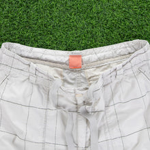 Load image into Gallery viewer, (2010) Nike Athletic Dept Small Swoosh Embroidered Pocket Logo Checked Beige Shorts - L (32/34”)
