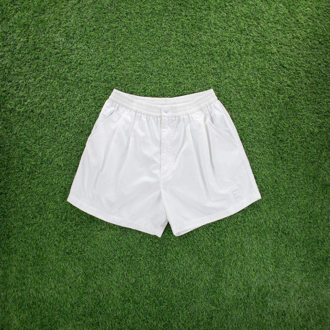 (2000) NNike Tennis Court Embroidered Pleated White Sports Shorts - L (32/34”)