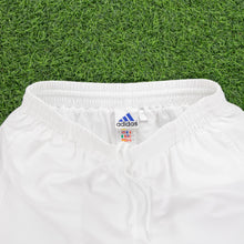 Load image into Gallery viewer, (2001) Adidas 3-Stripe Embroidered Logo White Sports Shorts - M (32/34”)
