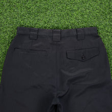 Load image into Gallery viewer, (2010) Nike Golf Small Swoosh Embroidered Pocket Black Shorts - M (28/30”)
