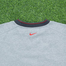 Load image into Gallery viewer, 1999 Nike Spell Out Small Swoosh Embroidered Boxy Crewneck Grey Sweatshirt - M
