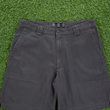 Load image into Gallery viewer, (2000) Nike Golf Small Swoosh Embroidered Grey Cargo Shorts - L (32/34”)
