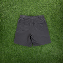 Load image into Gallery viewer, (2000) Nike Golf Small Swoosh Embroidered Grey Cargo Shorts - L (32/34”)
