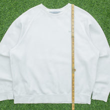 Load image into Gallery viewer, 2006 Nike Small Swoosh Embroidered Logo Boxy Raglan Crewneck White Sweatshirt - L/XL
