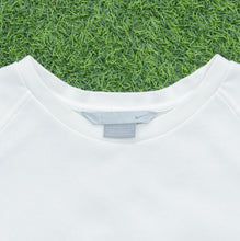 Load image into Gallery viewer, 2006 Nike Small Swoosh Embroidered Logo Boxy Raglan Crewneck White Sweatshirt - L/XL
