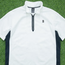 Load image into Gallery viewer, 1999 Nike Tennis Court Alpha Project Embroidered Logo Boxy White Quarter Zip Short Sleeved Jumper - L
