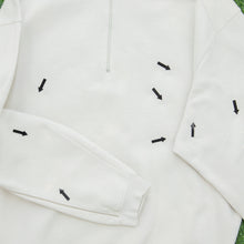 Load image into Gallery viewer, 1997 Nike Golf Small Spell Out Swoosh Embroidered Logo Piping Boxy Beige Quarter Zip Jumper - L
