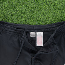 Load image into Gallery viewer, (2007) Nike Fit Small Swoosh Embroidered Adjustable Black Cargo 3/4 Length Shorts - L (34/36”)
