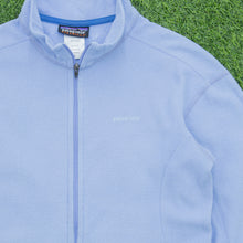 Load image into Gallery viewer, Women’s 1995 Patagonia Synchilla Embroidered Spell Out Logo Full Zip Light Blue Fleece - M (10-12)

