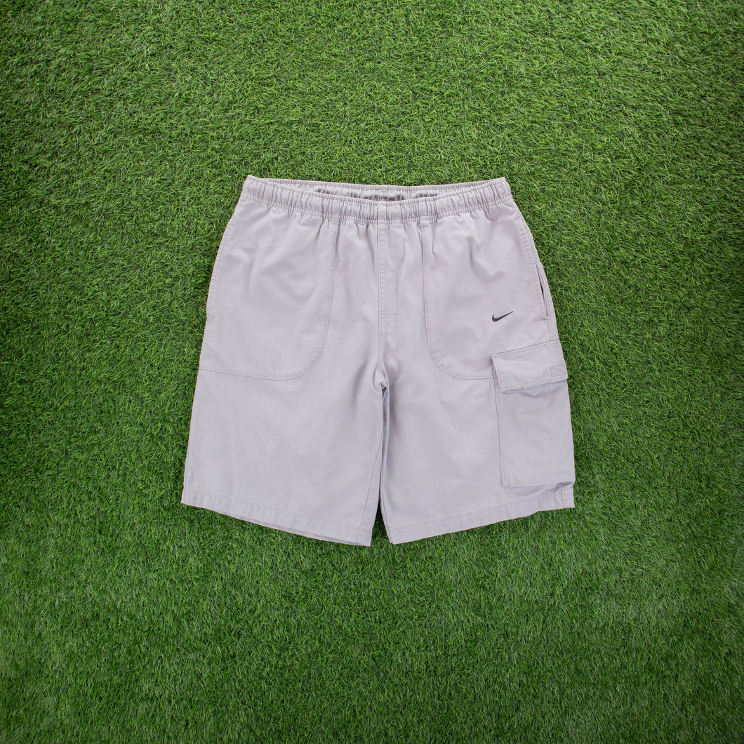 (2006) Nike Small Swoosh Embroidered Pocket Grey Cargo Shorts - M (30-33”)