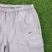 Load image into Gallery viewer, (2006) Nike Small Swoosh Embroidered Pocket Grey Cargo Shorts - M (30-33”)
