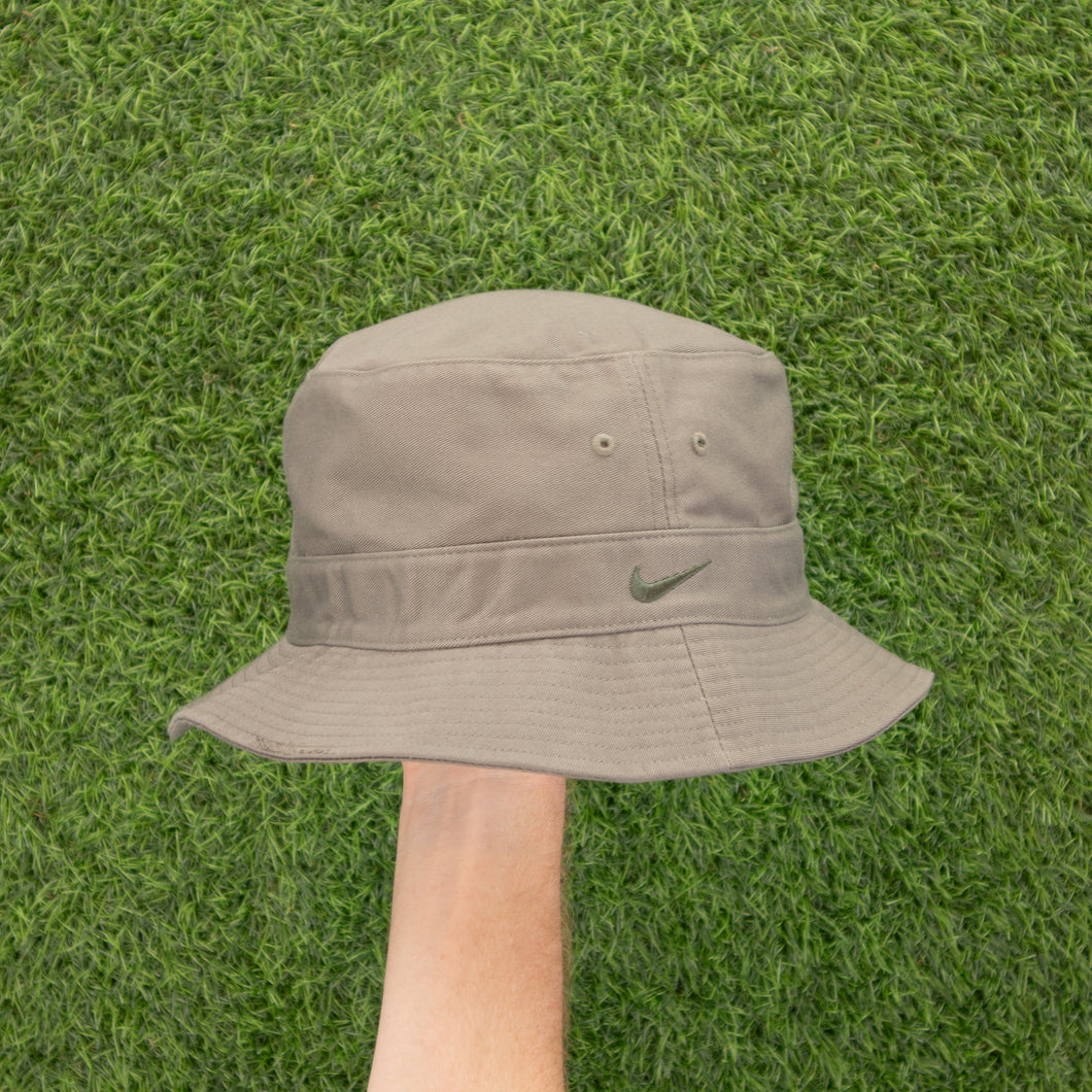 (2000) Nike Small Swoosh Embroidered Khaki Green Bucket Hat - One Size (L/XL)