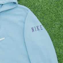 Load image into Gallery viewer, Women’s 1999 Nike Large Swoosh Sleeve Spell Out Embroidered Boxy 1/4 Quarter Zip Light Blue Hoodie - M (10-12)
