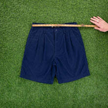 Load image into Gallery viewer, (2000) Nike Golf Pleated Navy Chino Shorts - M (30/32”)
