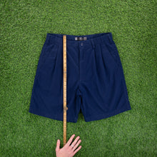 Load image into Gallery viewer, (2000) Nike Golf Pleated Navy Chino Shorts - M (30/32”)
