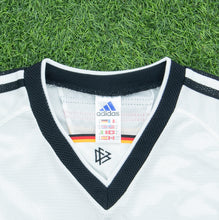 Load image into Gallery viewer, 1995 1997 England Gascoigne 8 Home Football Shirt Size XL Euro 1996 Genuine Original (Copy 10)
