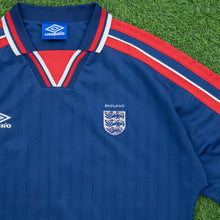 Load image into Gallery viewer, 1995 1997 England Gascoigne 8 Home Football Shirt Size XL Euro 1996 Genuine Original (Copy 11)
