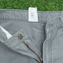 Load image into Gallery viewer, Carhartt Carpenter Workwear Canvas Grey Shorts - 30”

