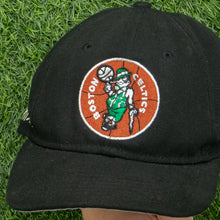 Load image into Gallery viewer, 2008 Boston Celtics NBA Finals Champions 17th Title Commemorative New Era Hardwood Classics 9Fifty Collectible Two Tone 6-Panel Snapback Cap - One Size

