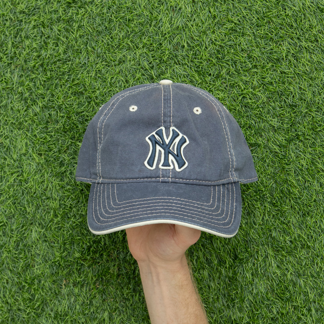 New York Yankees Embroidered Reverse Contrast Stitch New Era MLB 6-Panel Cap - One Size