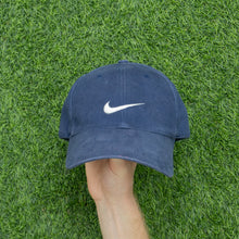 Load image into Gallery viewer, 2001 Nike Swoosh Embroidered Navy 6-Panel Snapback Cap - One Size
