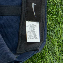 Load image into Gallery viewer, 2001 Nike Swoosh Embroidered Navy 6-Panel Snapback Cap - One Size
