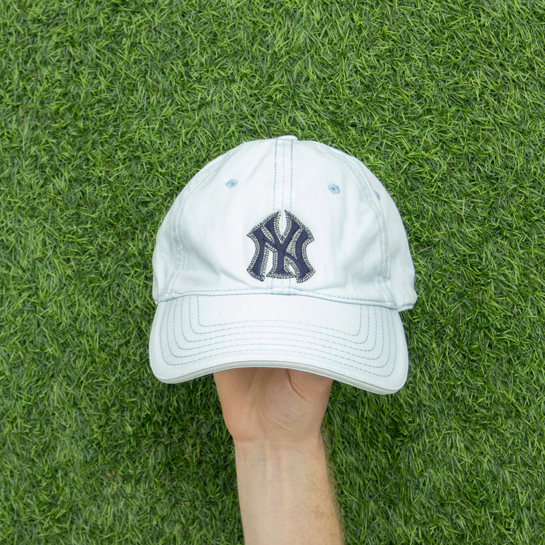 New York Yankees Embroidered New Era MLB Major League Baseball 6-Panel Cap - One Size