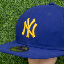 Load image into Gallery viewer, New York Yankees New Era 59FIFTY MLB Major League Baseball 6-Panel Flexfit Fitted Cap - One Size (7 1/4)
